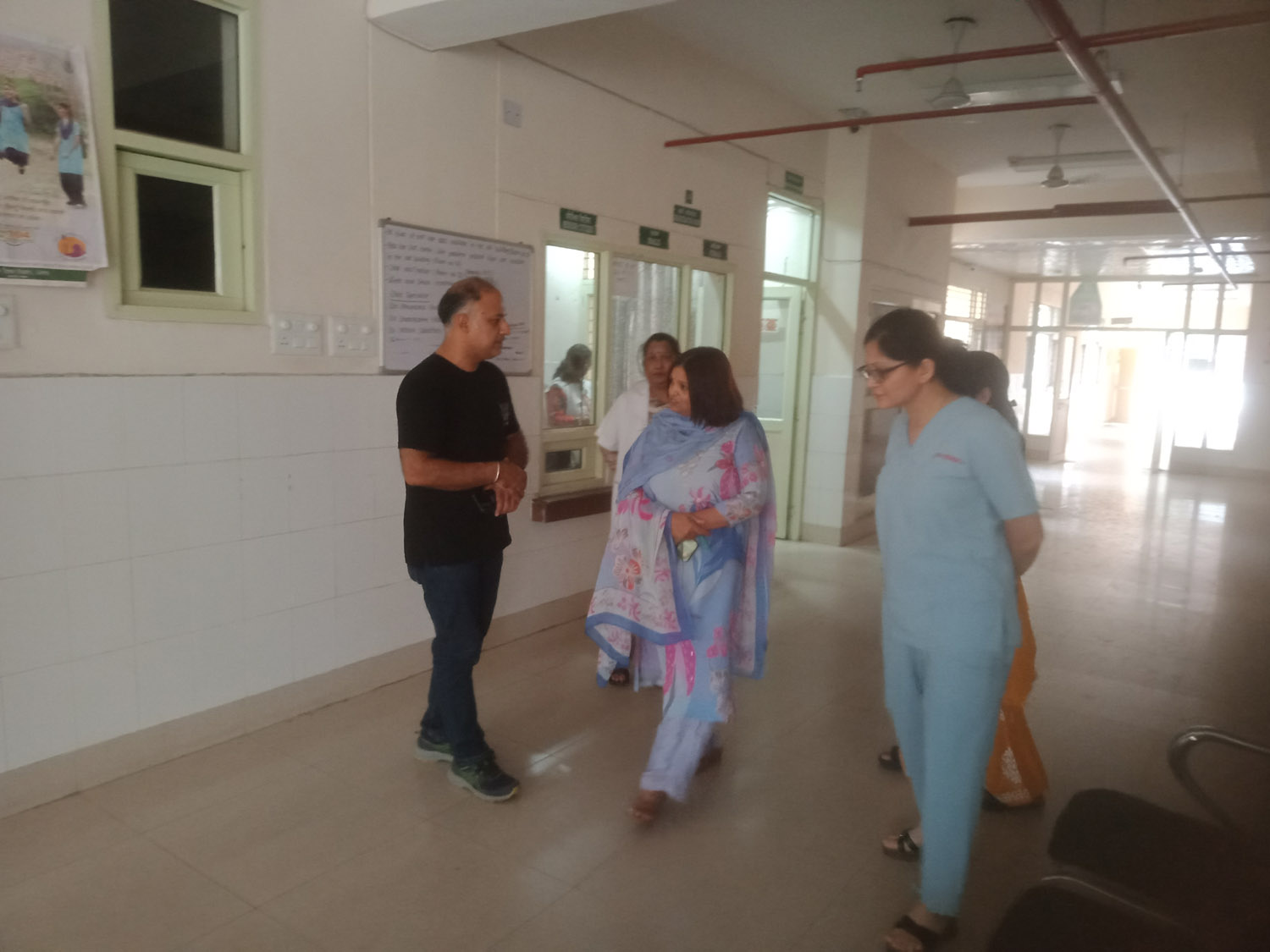 सिविल सर्जन ने खरड़ अस्पताल का निरीक्षण किया, जांच व उपचार सुविधाओं की समीक्षा की
